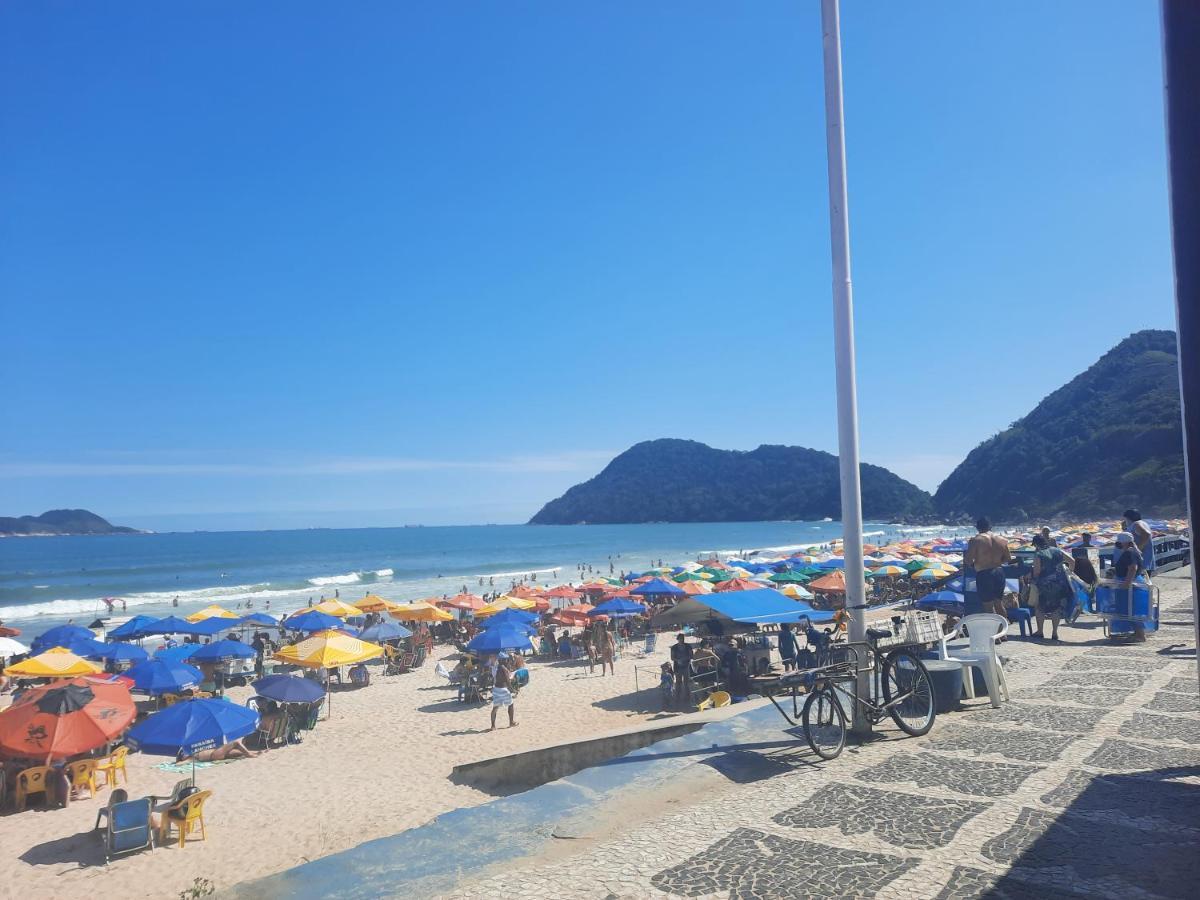 Apto Na Praia Do Tombo A 100M グァルジャー エクステリア 写真